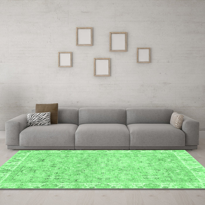 Machine Washable Abstract Emerald Green Modern Area Rugs in a Living Room,, wshabs463emgrn