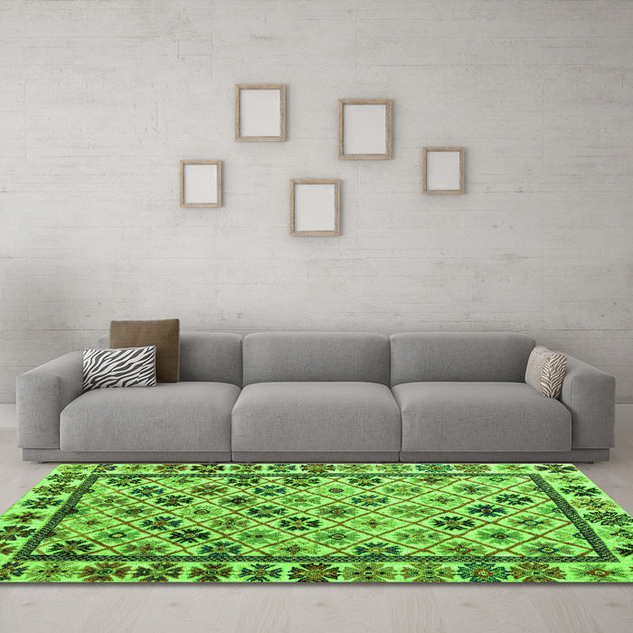 Machine Washable Abstract Green Modern Area Rugs in a Living Room,, wshabs4642grn