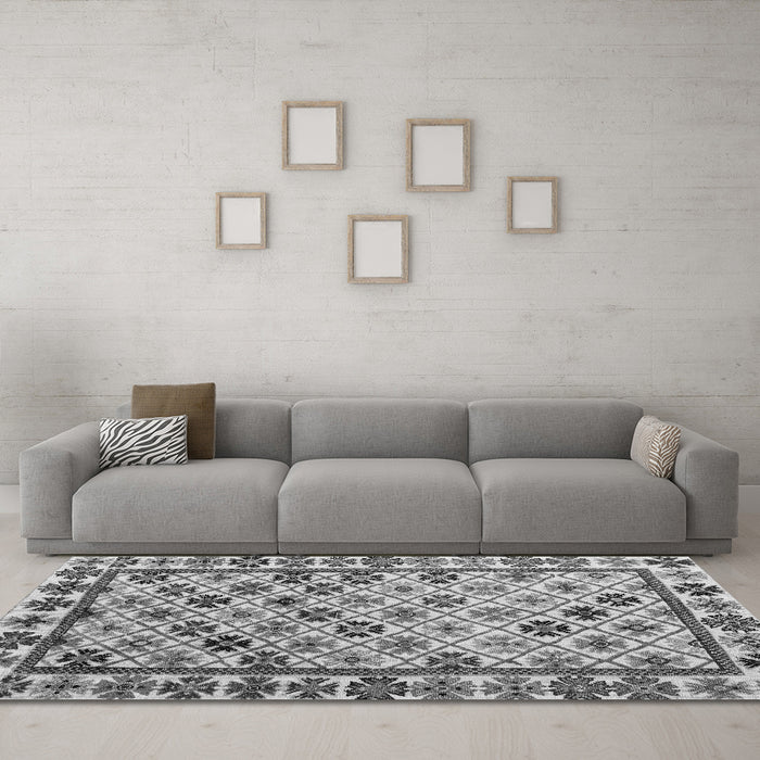 Machine Washable Abstract Gray Modern Rug in a Living Room,, wshabs4642gry