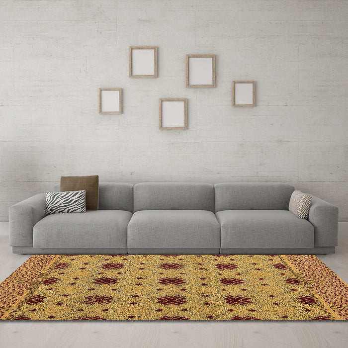 Machine Washable Abstract Brown Modern Rug in a Living Room,, wshabs4657brn
