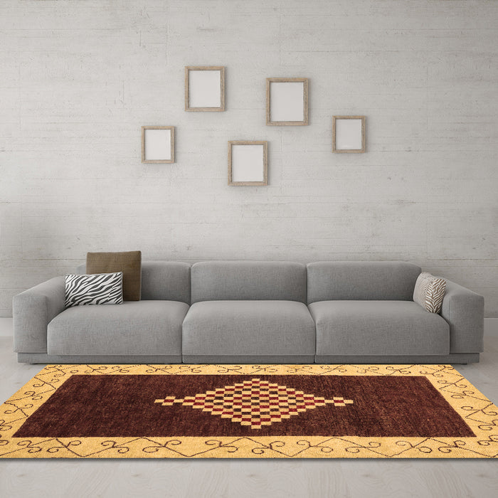 Machine Washable Abstract Brown Modern Rug in a Living Room,, wshabs4661brn