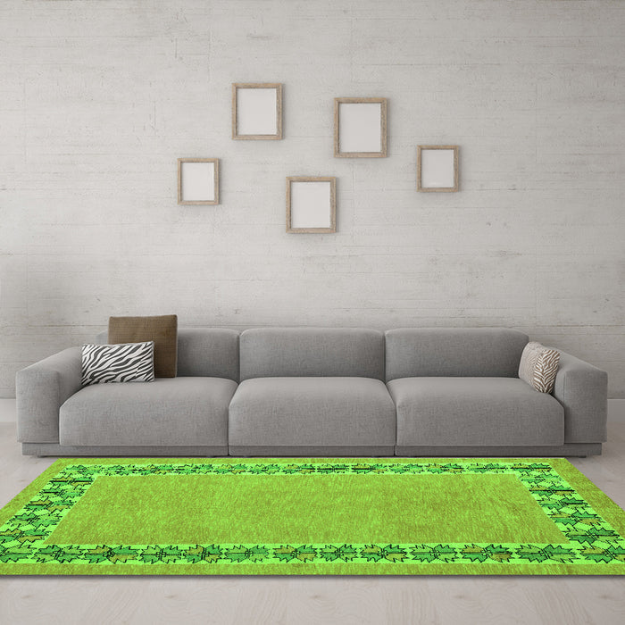 Machine Washable Abstract Green Modern Area Rugs in a Living Room,, wshabs4662grn