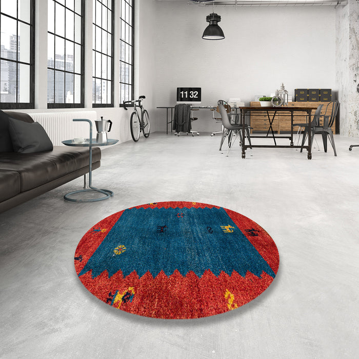 Round Abstract Red Modern Rug in a Office, abs4663