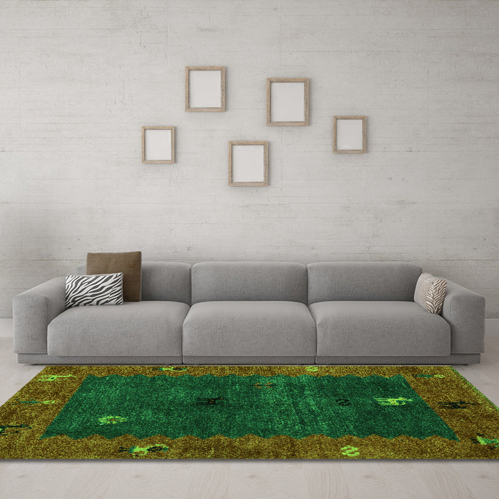 Machine Washable Abstract Green Modern Area Rugs in a Living Room,, wshabs4663grn