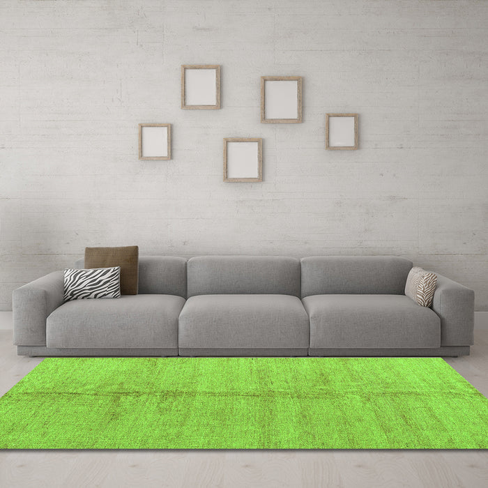 Machine Washable Abstract Green Modern Area Rugs in a Living Room,, wshabs4664grn