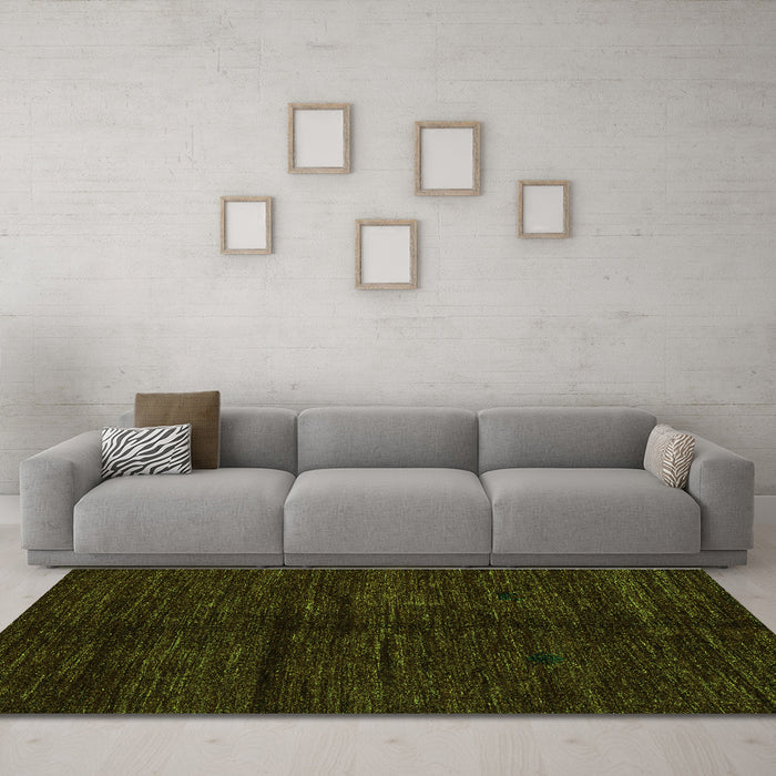 Machine Washable Abstract Green Modern Area Rugs in a Living Room,, wshabs4668grn
