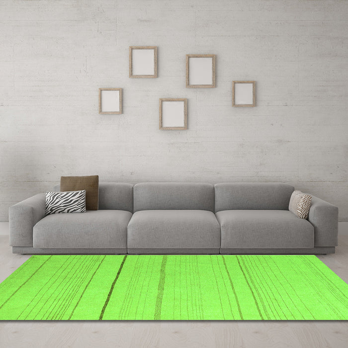 Machine Washable Solid Green Modern Area Rugs in a Living Room,, wshabs4669grn