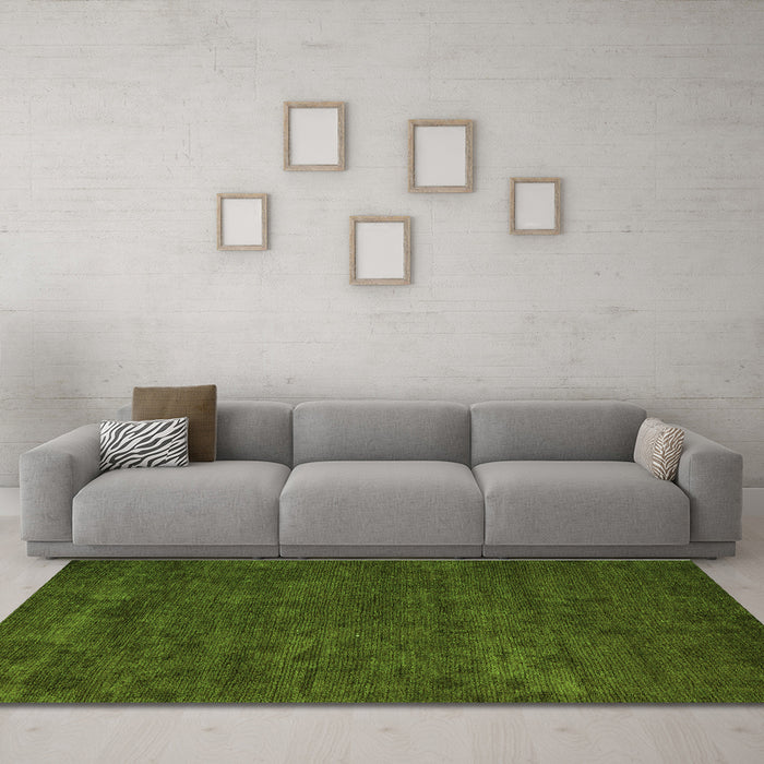 Machine Washable Abstract Green Modern Area Rugs in a Living Room,, wshabs4670grn