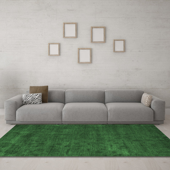 Machine Washable Abstract Emerald Green Modern Area Rugs in a Living Room,, wshabs4670emgrn