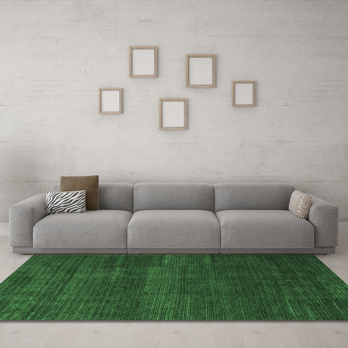 Machine Washable Abstract Emerald Green Modern Area Rugs in a Living Room,, wshabs4688emgrn