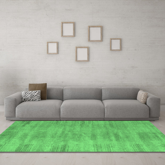 Machine Washable Abstract Emerald Green Modern Area Rugs in a Living Room,, wshabs4689emgrn