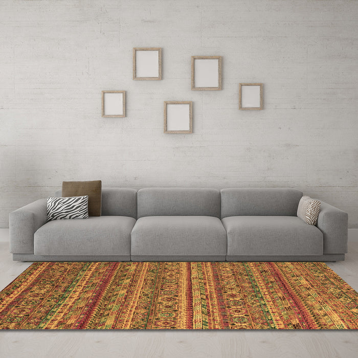 Machine Washable Abstract Brown Modern Rug in a Living Room,, wshabs4703brn