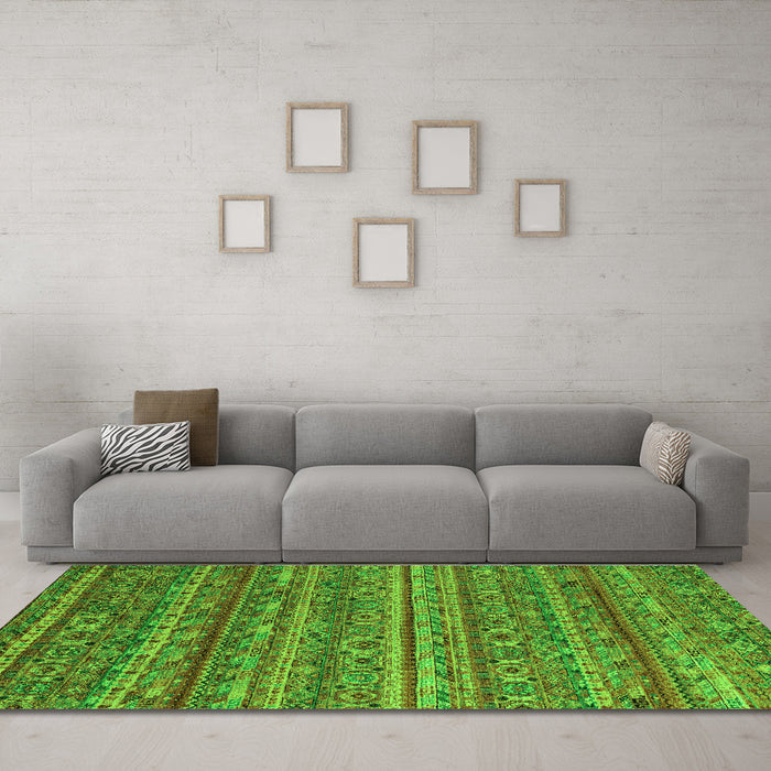 Machine Washable Abstract Green Modern Area Rugs in a Living Room,, wshabs4703grn