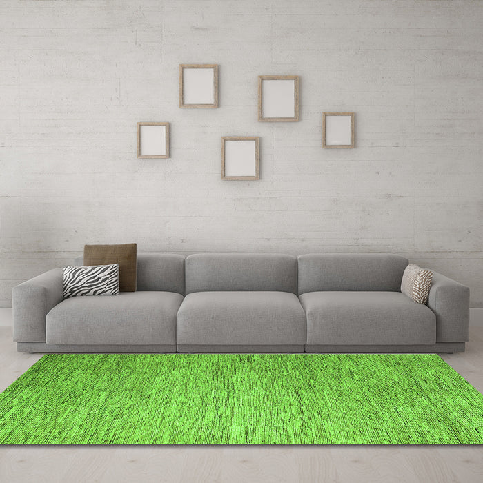 Machine Washable Solid Green Modern Area Rugs in a Living Room,, wshabs4705grn