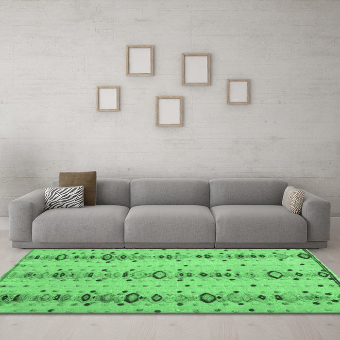 Machine Washable Abstract Emerald Green Modern Area Rugs in a Living Room,, wshabs4711emgrn