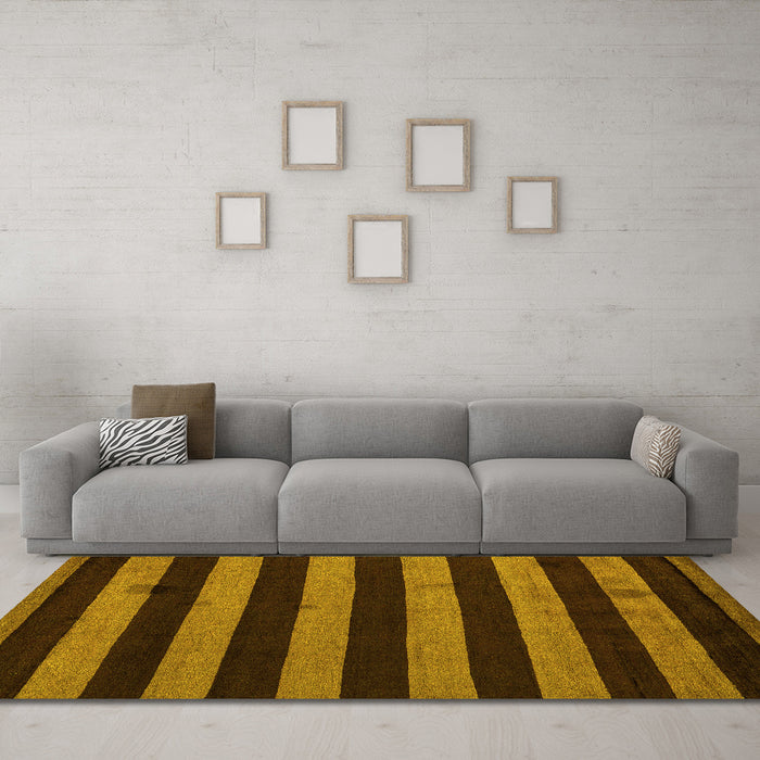 Machine Washable Oriental Yellow Modern Rug in a Living Room, wshabs4721yw