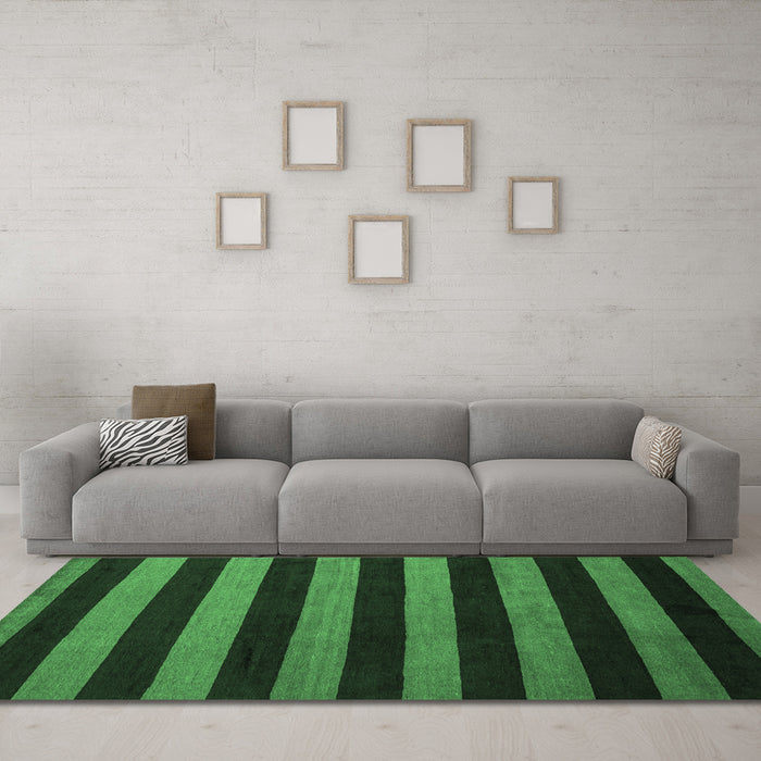 Machine Washable Oriental Emerald Green Modern Area Rugs in a Living Room,, wshabs4722emgrn