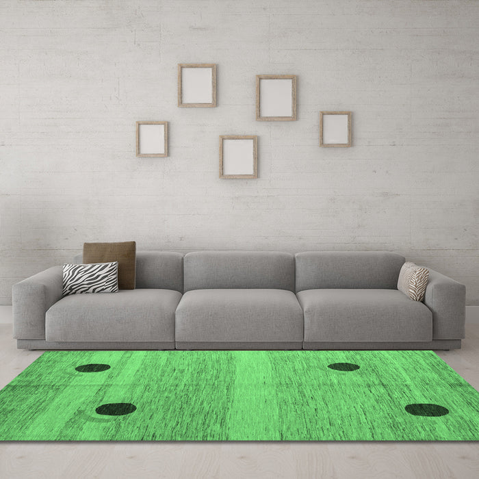 Machine Washable Oriental Emerald Green Modern Area Rugs in a Living Room,, wshabs4725emgrn