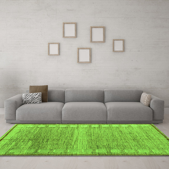 Machine Washable Oriental Green Modern Area Rugs in a Living Room,, wshabs4727grn