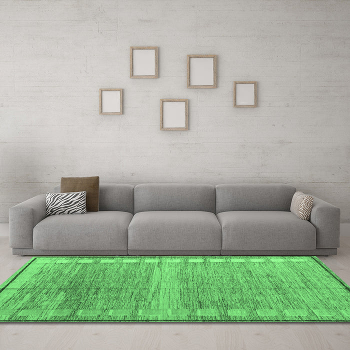 Machine Washable Oriental Emerald Green Modern Area Rugs in a Living Room,, wshabs4727emgrn