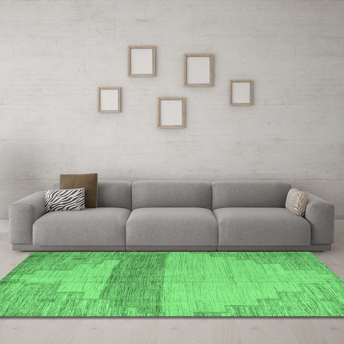 Machine Washable Oriental Emerald Green Modern Area Rugs in a Living Room,, wshabs4729emgrn