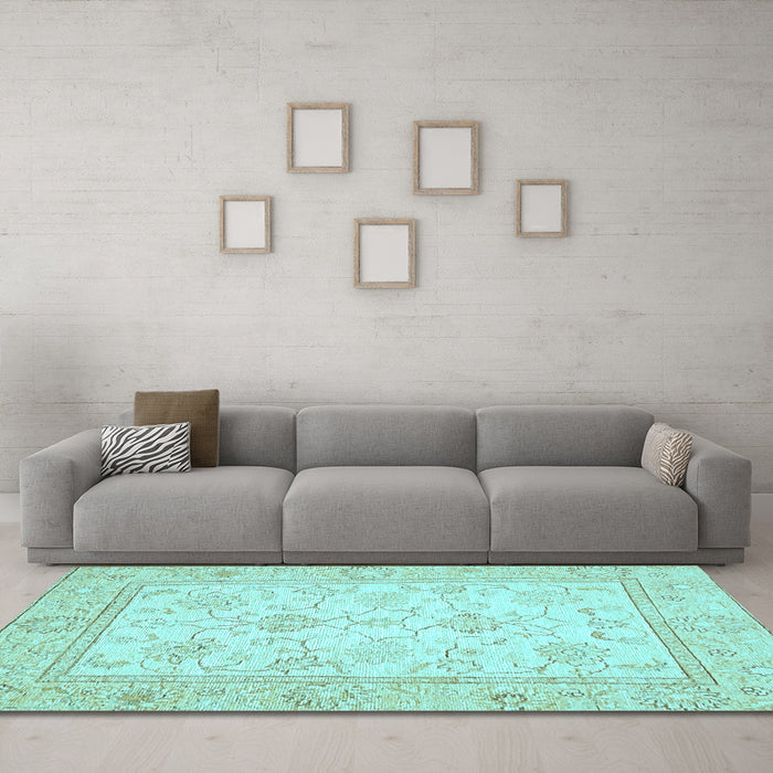 Machine Washable Oriental Light Blue Traditional Rug in a Living Room, wshabs472lblu