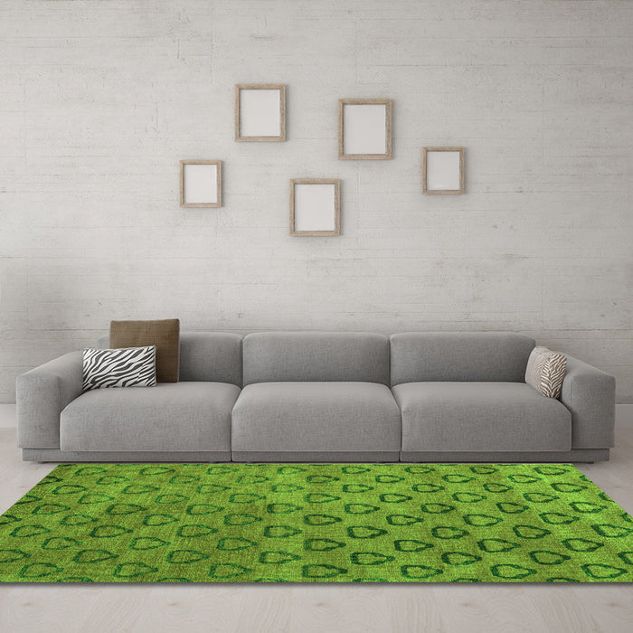 Machine Washable Abstract Green Modern Area Rugs in a Living Room,, wshabs4731grn