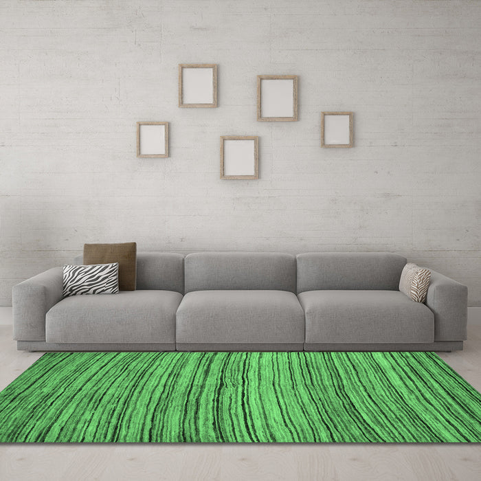 Machine Washable Abstract Emerald Green Modern Area Rugs in a Living Room,, wshabs4732emgrn