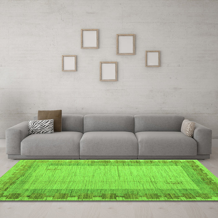 Machine Washable Abstract Green Modern Area Rugs in a Living Room,, wshabs4736grn