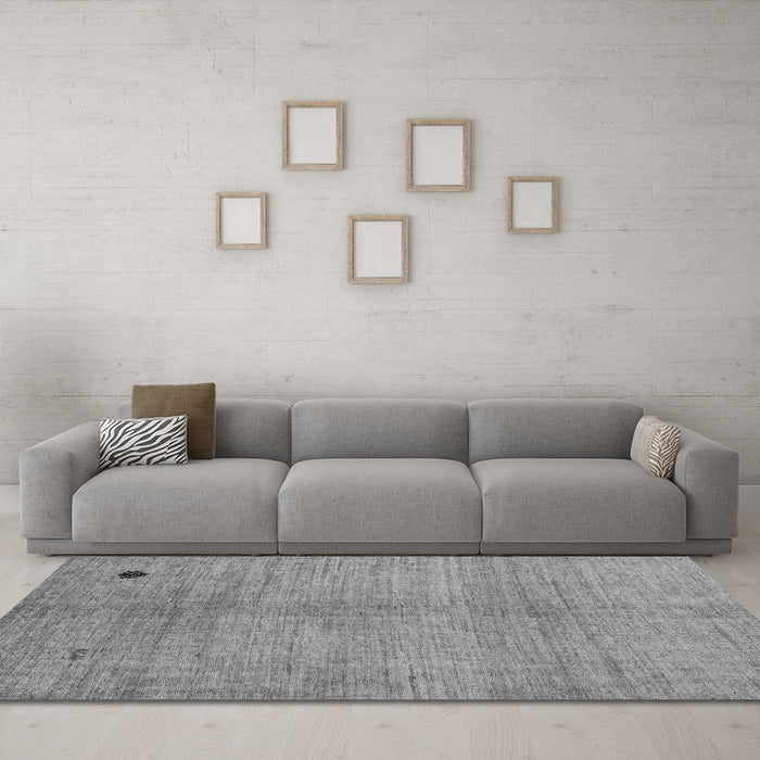 Machine Washable Abstract Gray Modern Rug in a Living Room,, wshabs4738gry