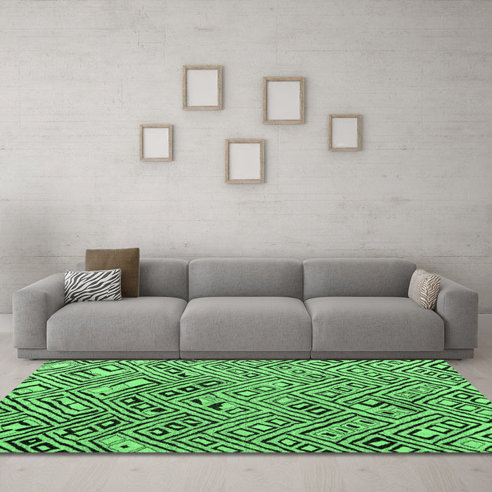 Machine Washable Solid Emerald Green Modern Area Rugs in a Living Room,, wshabs4751emgrn