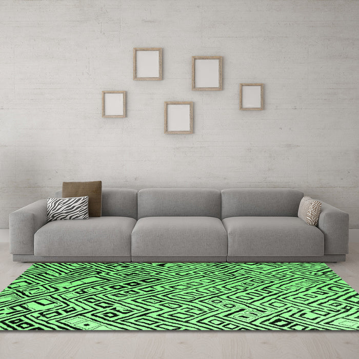 Machine Washable Solid Emerald Green Modern Area Rugs in a Living Room,, wshabs4753emgrn