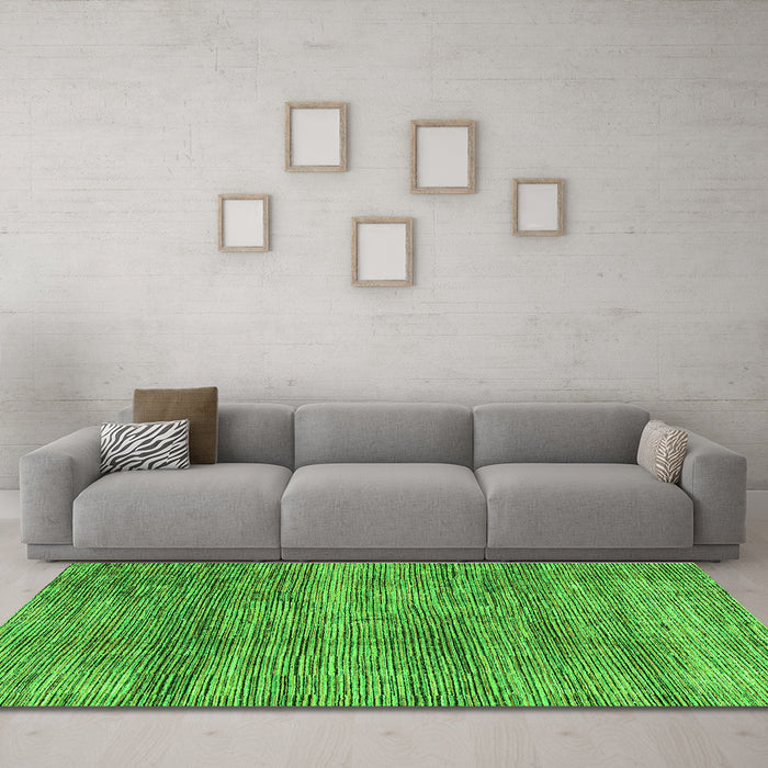 Machine Washable Abstract Green Modern Area Rugs in a Living Room,, wshabs4765grn
