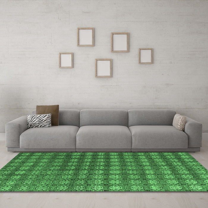 Machine Washable Oriental Emerald Green Modern Area Rugs in a Living Room,, wshabs4771emgrn