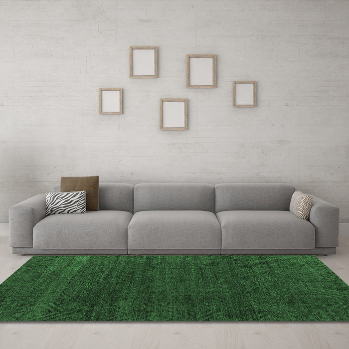 Machine Washable Oriental Emerald Green Modern Area Rugs in a Living Room,, wshabs4772emgrn