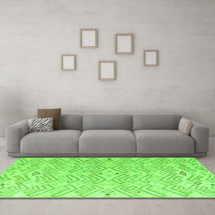 Machine Washable Solid Green Modern Area Rugs in a Living Room,, wshabs4775grn