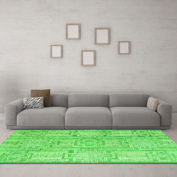 Machine Washable Abstract Green Modern Area Rugs in a Living Room,, wshabs4785grn