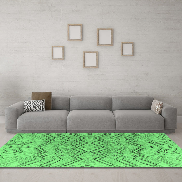 Machine Washable Solid Emerald Green Modern Area Rugs in a Living Room,, wshabs4788emgrn