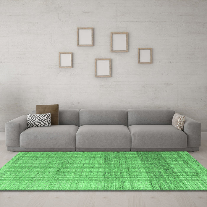 Machine Washable Solid Emerald Green Modern Area Rugs in a Living Room,, wshabs4791emgrn