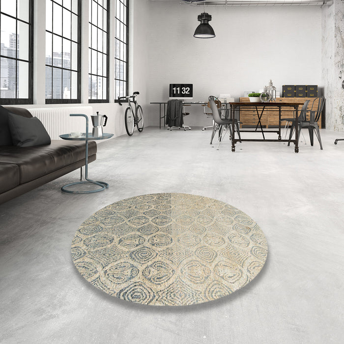 Round Abstract Khaki Green Modern Rug in a Office, abs4799