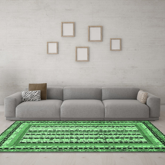Machine Washable Abstract Emerald Green Modern Area Rugs in a Living Room,, wshabs479emgrn