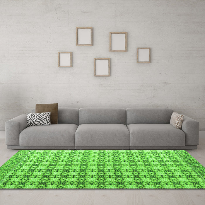 Machine Washable Abstract Green Modern Area Rugs in a Living Room,, wshabs4805grn
