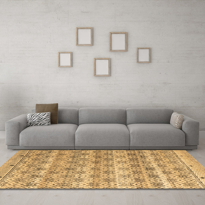 Machine Washable Abstract Brown Modern Rug in a Living Room,, wshabs4806brn