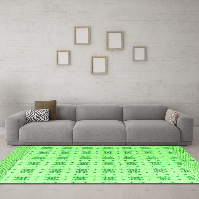Machine Washable Abstract Green Modern Area Rugs in a Living Room,, wshabs4808grn