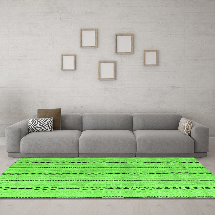Machine Washable Abstract Green Modern Area Rugs in a Living Room,, wshabs4818grn