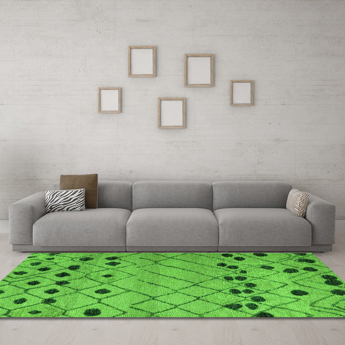 Machine Washable Abstract Green Modern Area Rugs in a Living Room,, wshabs4827grn
