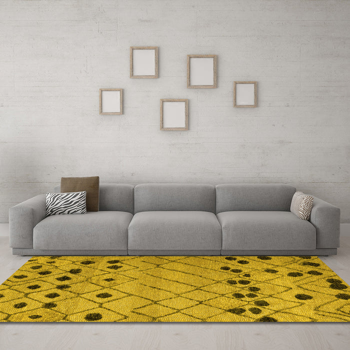 Machine Washable Abstract Yellow Modern Rug in a Living Room, wshabs4827yw