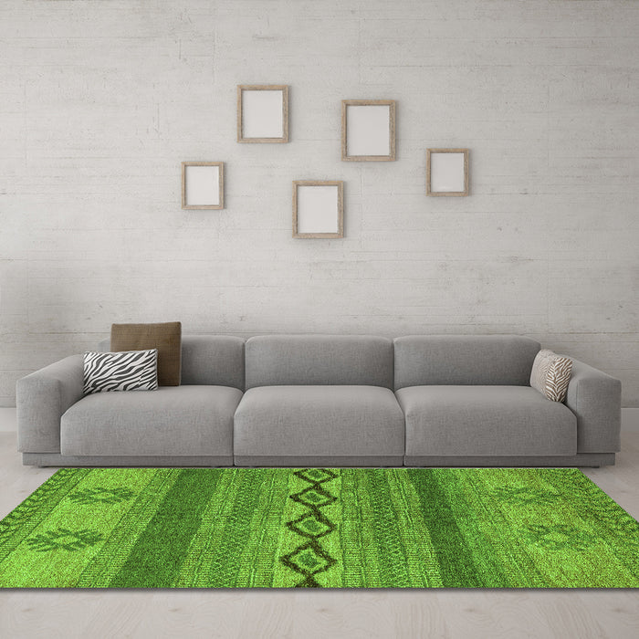 Machine Washable Abstract Green Modern Area Rugs in a Living Room,, wshabs4845grn