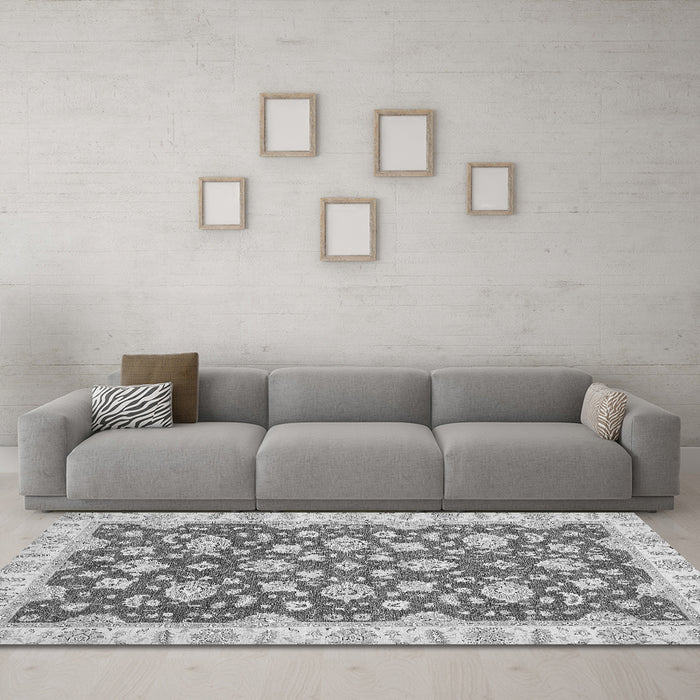 Machine Washable Oriental Gray Traditional Rug in a Living Room,, wshabs484gry
