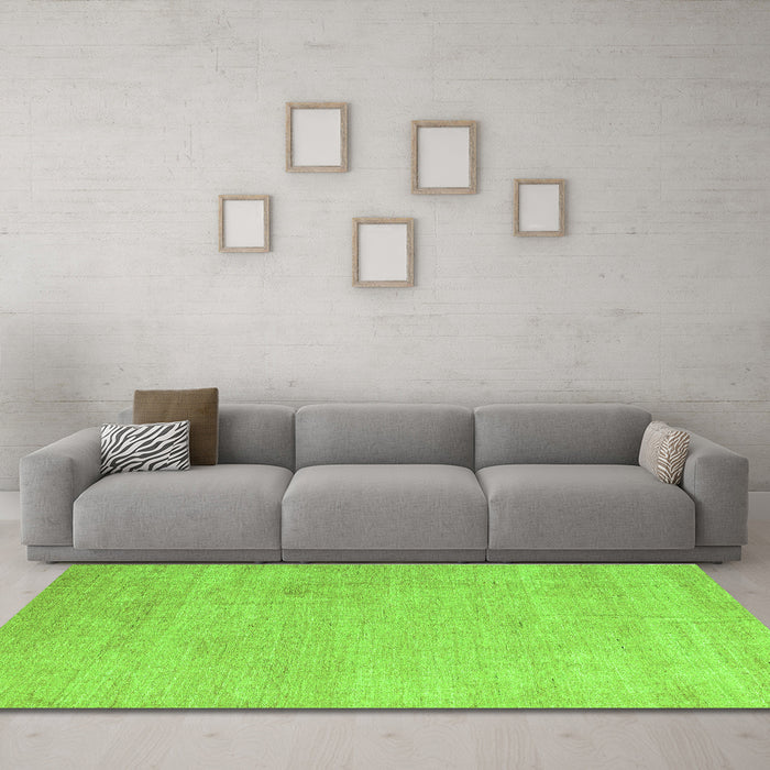 Machine Washable Abstract Green Modern Area Rugs in a Living Room,, wshabs4852grn